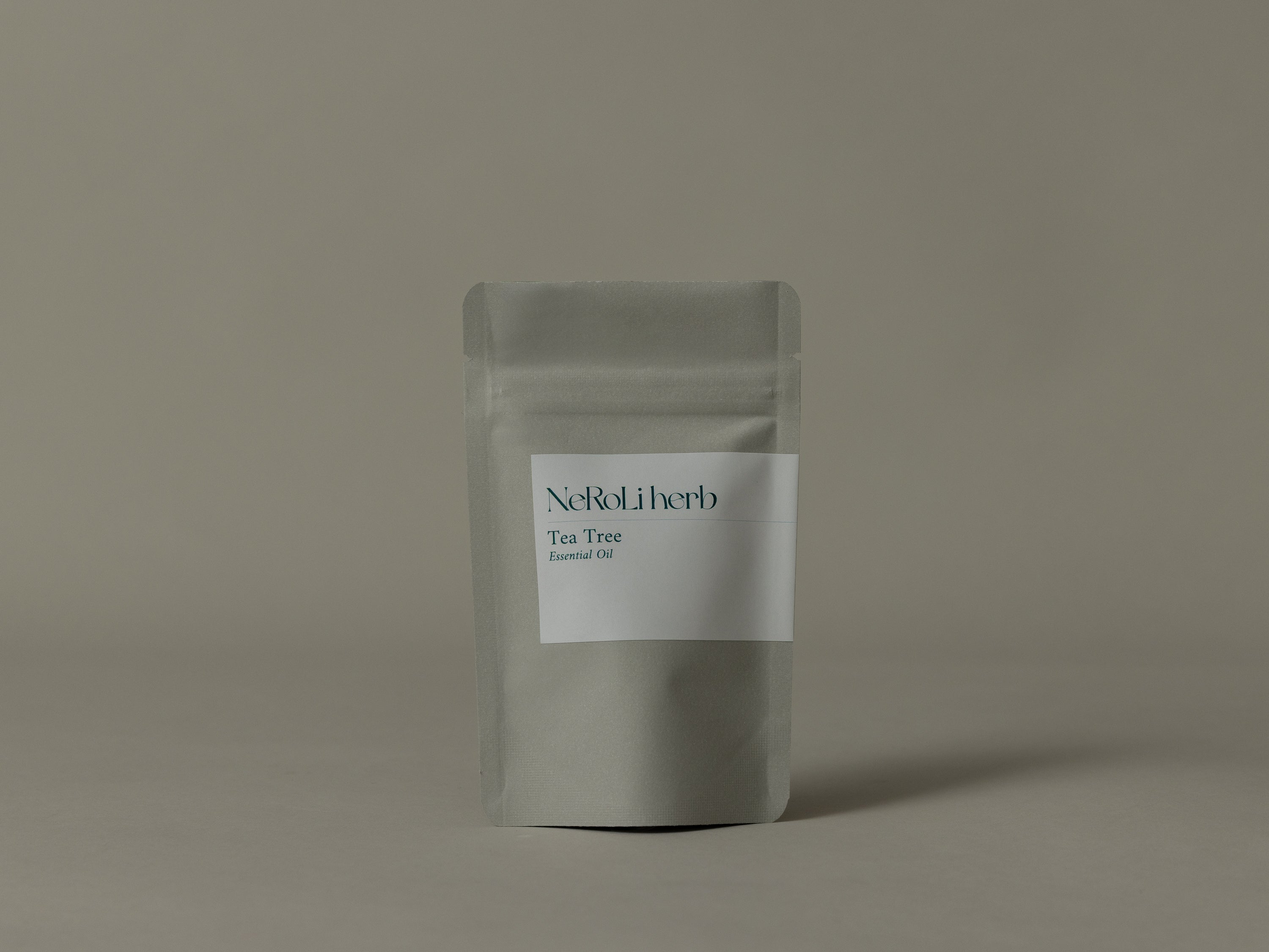 Essential Oil  ﾃｨｰﾂﾘｰ